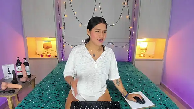 CandyyMaria online show from November 2025 03:05:01 PM