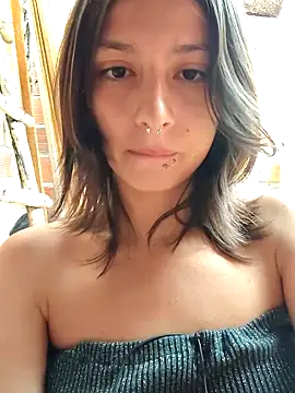 Maiden-Hot online show from November 2025 01:05:02 PM