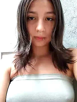 Maiden-Hot online show from March 2026 07:47:01 PM