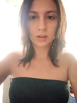 Maiden-Hot online show from November 2025 07:36:02 PM