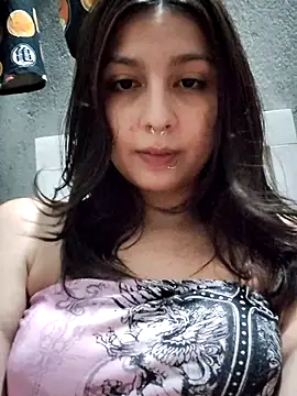 Snapshot of Maiden-Hot chatting on June 2026 06:47:02 AM Maiden-Hot online show from June 2026 06:47:02 AM