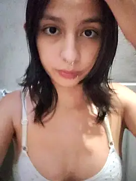 Maiden-Hot online show from December 2025 08:04:02 PM