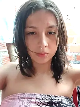 Maiden-Hot online show from November 2025 07:25:01 PM