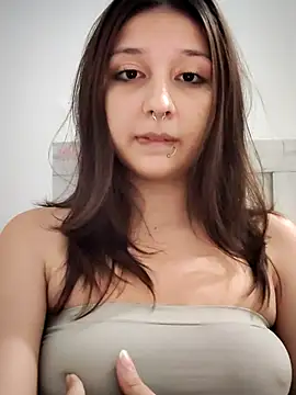 Snapshot of Maiden-Hot chatting on July 2026 09:54:01 PM Maiden-Hot online show from July 2026 09:54:01 PM