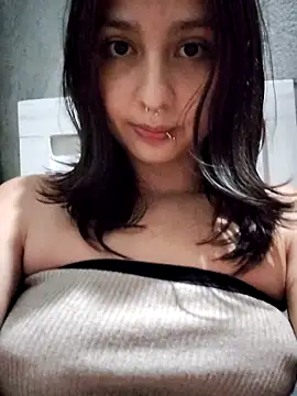 Maiden-Hot online show from April 2026 08:10:01 AM