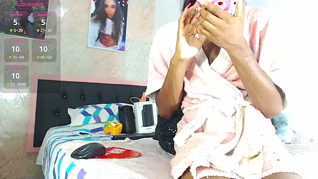 k stormi  online show from December 2025 10:41:01 AM