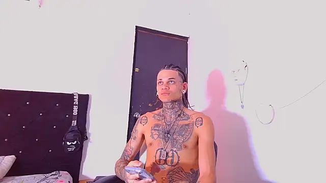 hot man05 online show from January 2026 05:07:02 PM