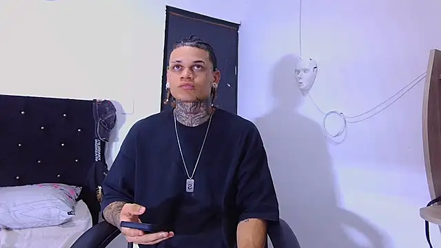 hot man05 online show from November 2025 05:44:02 AM