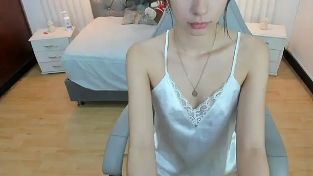 mia vanucci1 online show from March 2025 03:02:02 AM