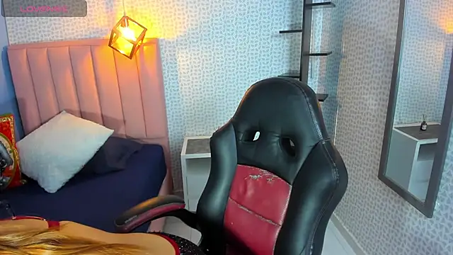 CALANTHELOVE1 online show from November 2025 03:17:02 AM