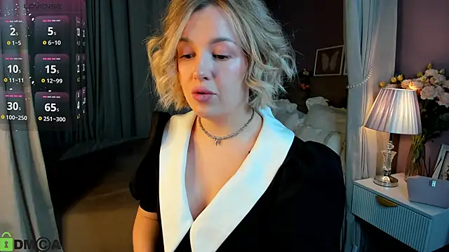 Nikki Kai online show from September 2025 12:28:02 AM