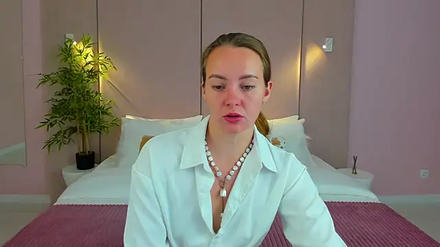 JaniceCollins online show from October 2025 02:23:02 AM