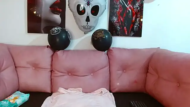 Snapshot of lunaember_cs chatting on October 2025 02:03:02 PM lunaember cs online show from October 2025 02:03:02 PM