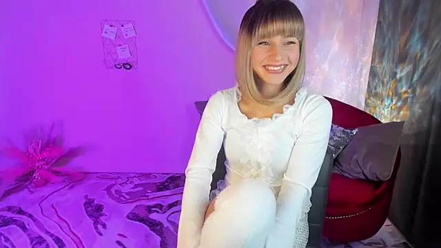 CharmBianca online show from November 2025 12:31:01 PM