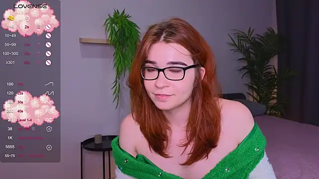 Snapshot of Anncouette_ chatting on February 2025 01:22:01 PM Anncouette online show from February 2025 01:22:01 PM