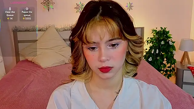 Snapshot of Hotary_Yuko chatting on December 2025 02:39:02 AM Hotary Yuko online show from December 2025 02:39:02 AM