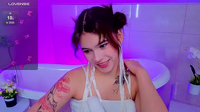 Snapshot of Hotary_Yuko chatting on September 2025 03:18:01 AM Hotary Yuko online show from September 2025 03:18:01 AM