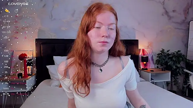 SophieOuld online show from September 2025 03:51:02 AM