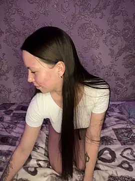 Arielle Swan online show from February 2025 05:07:01 PM