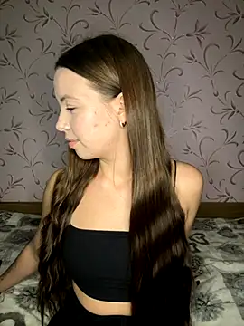 Arielle Swan online show from October 2025 02:28:02 PM