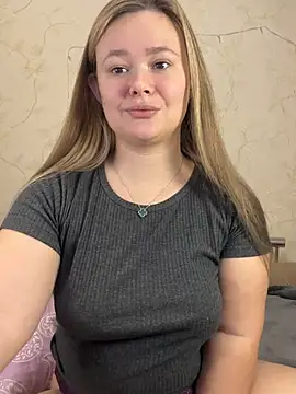 Snapshot of CaramelleSugar chatting on February 2025 05:34:01 PM CaramelleSugar online show from February 2025 05:34:01 PM