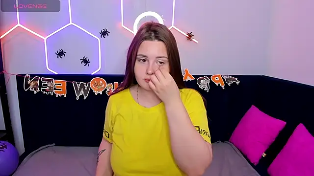 MargaretRoyy online show from October 2025 01:37:02 AM