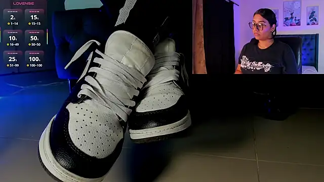 aleya bliss online show from November 2025 04:00:02 AM