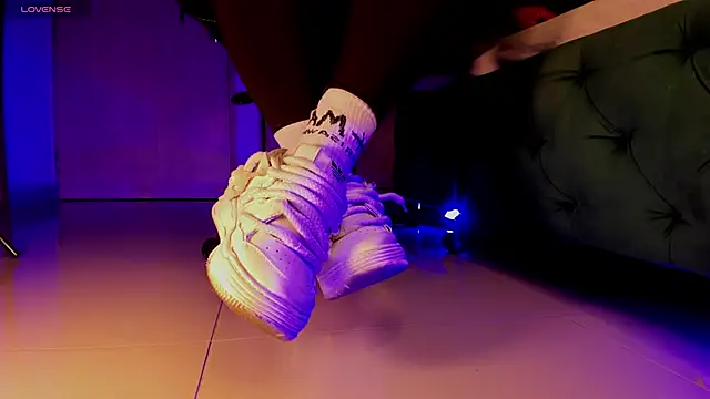 aleya bliss online show from November 2025 02:54:02 AM