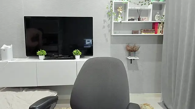 avegothy- online show from January 2025 02:49:02 PM