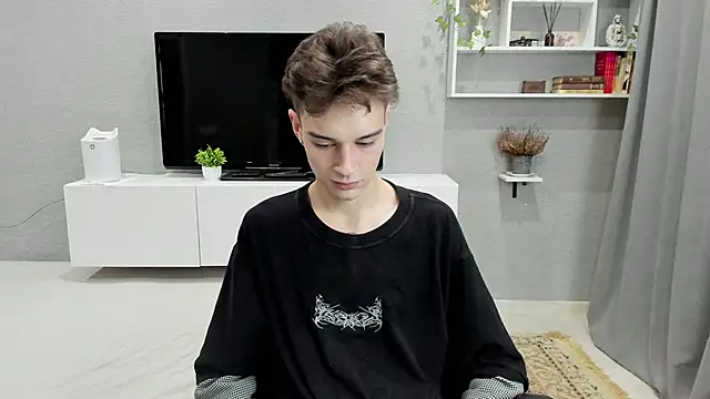 avegothy- online show from February 2025 06:56:01 PM