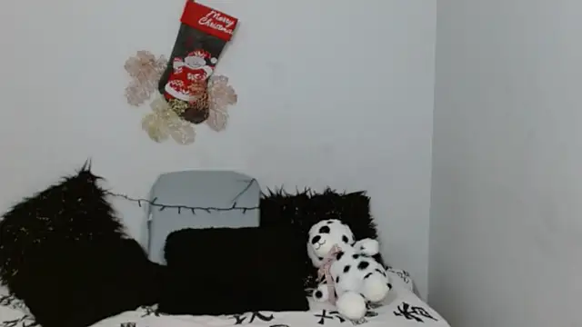 Lunasquirt1985 online show from December 2025 12:54:01 PM