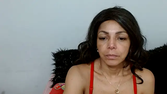 Lunasquirt1985 online show from November 2025 12:20:02 PM