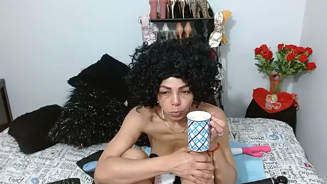 Lunasquirt1985 online show from February 2026 12:05:01 PM