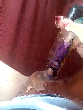 baixinhainsaciavel23 online show from October 2025 11:29:02 AM