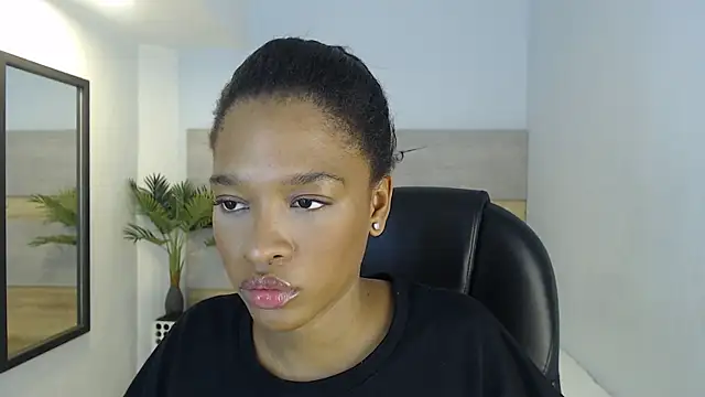 Snapshot of brendathompson_ chatting on September 2025 02:38:02 AM brendathompson online show from September 2025 02:38:02 AM