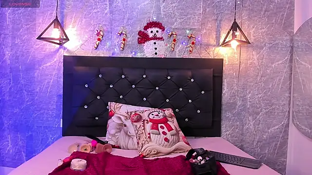 Snapshot of emberhodson chatting on November 2025 12:17:01 PM emberhodson online show from November 2025 12:17:01 PM