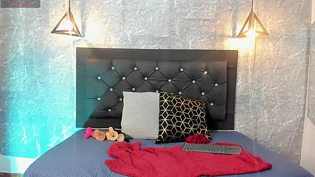 Snapshot of emberhodson chatting on November 2025 11:26:01 AM emberhodson online show from November 2025 11:26:01 AM