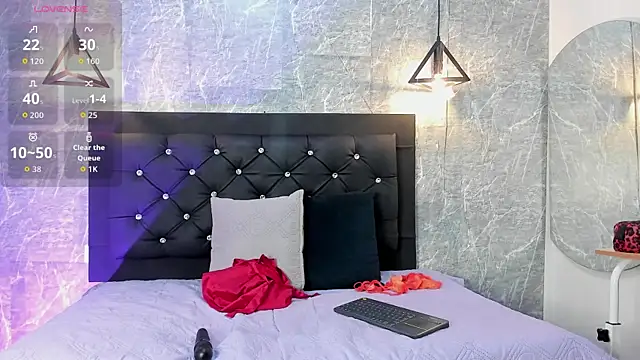 Snapshot of emberhodson chatting on September 2025 11:27:02 AM emberhodson online show from September 2025 11:27:02 AM