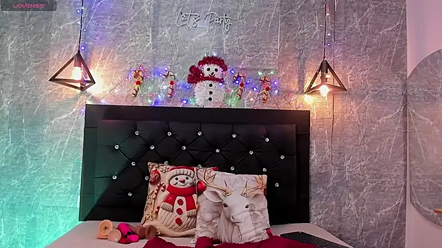 Snapshot of emberhodson chatting on November 2025 12:27:02 PM emberhodson online show from November 2025 12:27:02 PM