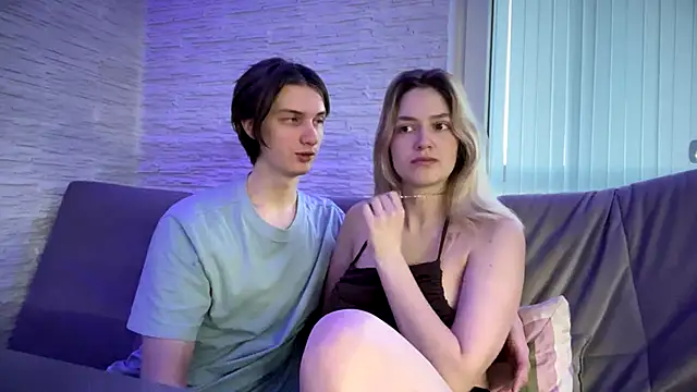 Snapshot of amandatalk chatting on November 2025 06:17:01 AM amandatalk online show from November 2025 06:17:01 AM