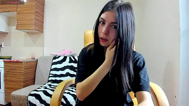 Snapshot of ErlinaBuoy chatting on July 2026 07:27:01 AM ErlinaBuoy online show from July 2026 07:27:01 AM