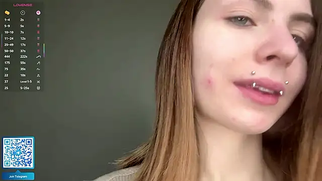 ErlinaBuoy online show from February 2026 05:51:01 AM