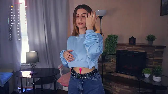 ErlinaBuoy online show from September 2025 05:14:01 AM