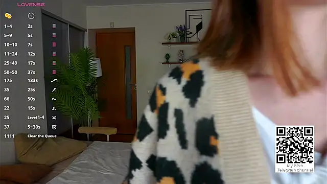 ErlinaBuoy online show from November 2025 05:29:02 AM