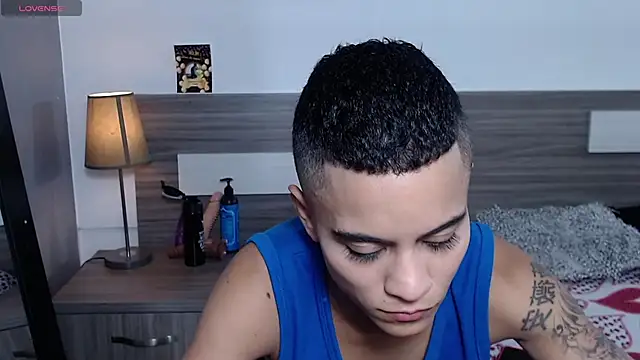 Snapshot of Liiamthompson chatting on November 2025 10:53:02 PM Liiamthompson online show from November 2025 10:53:02 PM