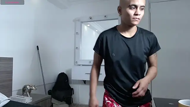 Liiamthompson online show from February 2026 10:37:01 AM