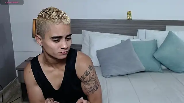 Liiamthompson online show from February 2026 07:05:01 PM