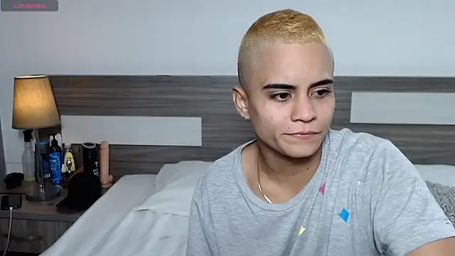 Liiamthompson online show from January 2026 10:54:02 AM