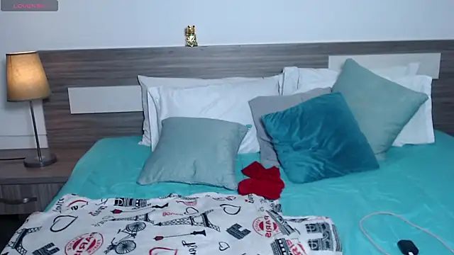 Liiamthompson online show from February 2026 09:40:02 AM