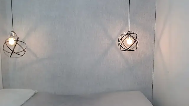 Liiamthompson online show from March 2025 11:22:02 AM